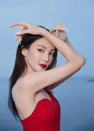 开云体育网站-今晨武汉三镇调整名单以备意大利杯，迎来里程碑环节打磨，压力陡增，轮换策略成焦点